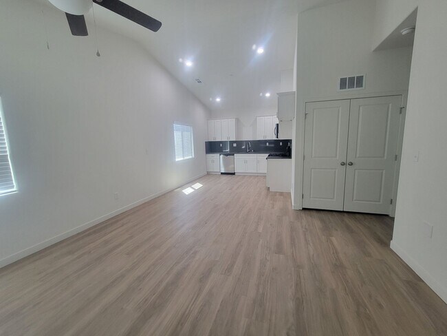 Building Photo - 8301 Grandy St