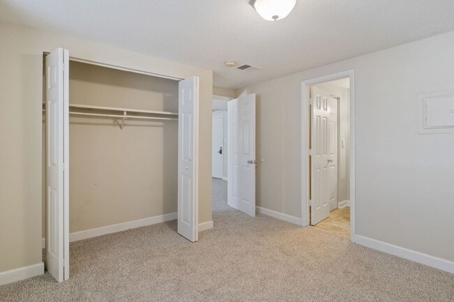 Building Photo - 3609 Balsam Ave