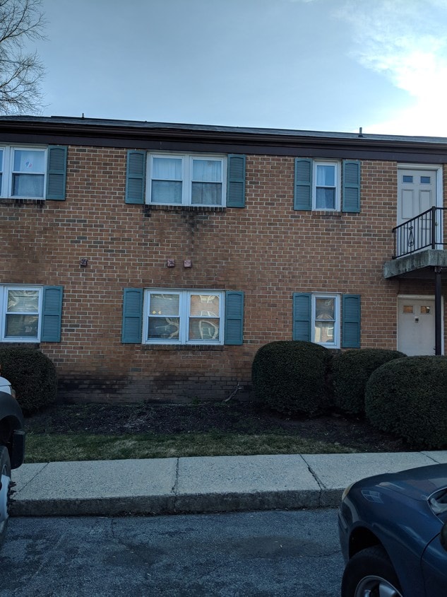 Foto principal - 113 Miller Rd