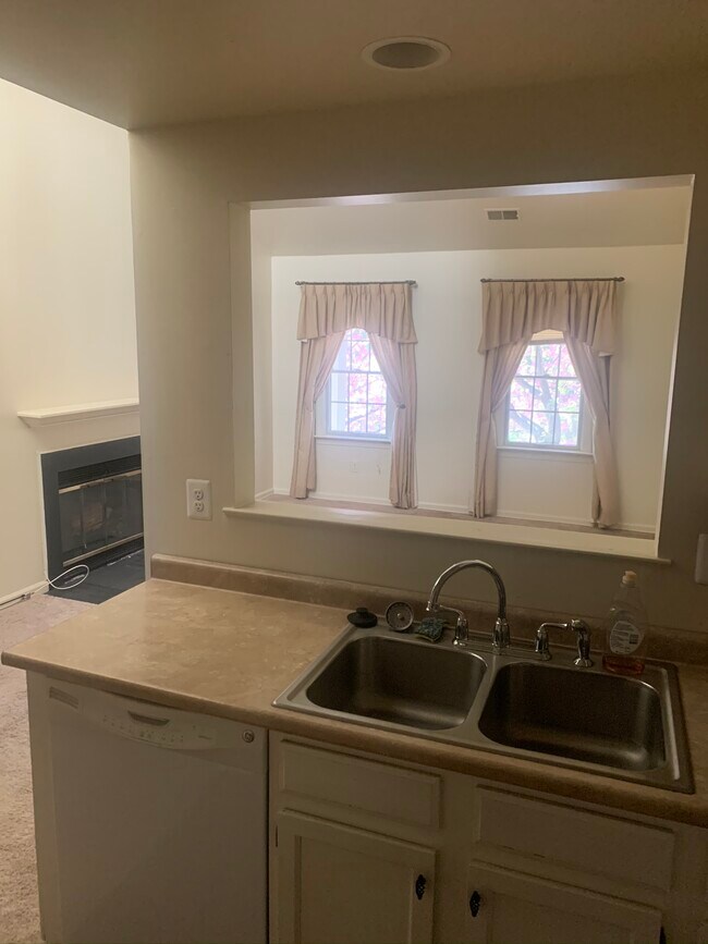 Foto del edificio - 20521 Shadyside Way