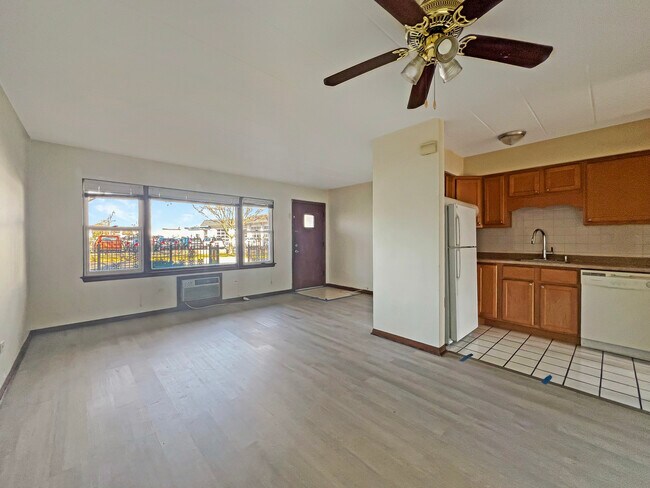 Foto del edificio - 7740 Harvard St