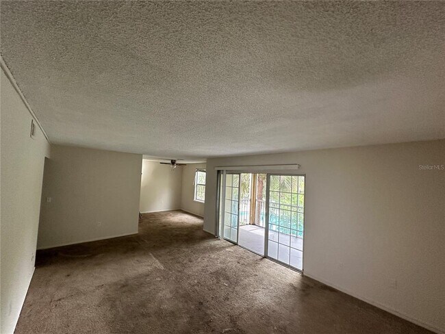 Foto del edificio - 3995 Versailles Dr