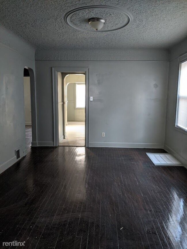 Foto del edificio - 5 br, 2.5 bath House - 5768 Whittier St
