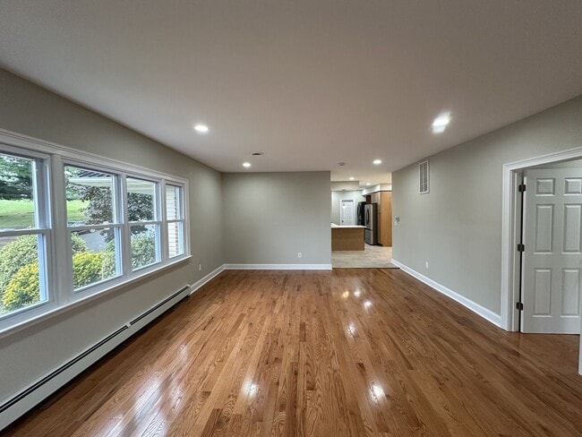 Building Photo - 362 Palisades Avenue
