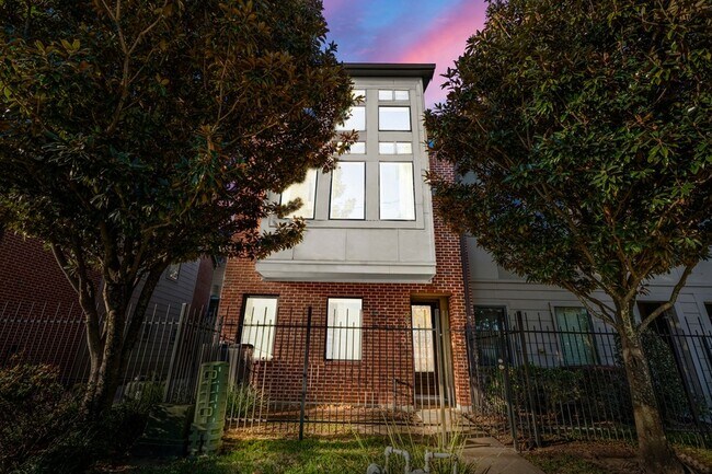Foto del edificio - 2824 Leeland St