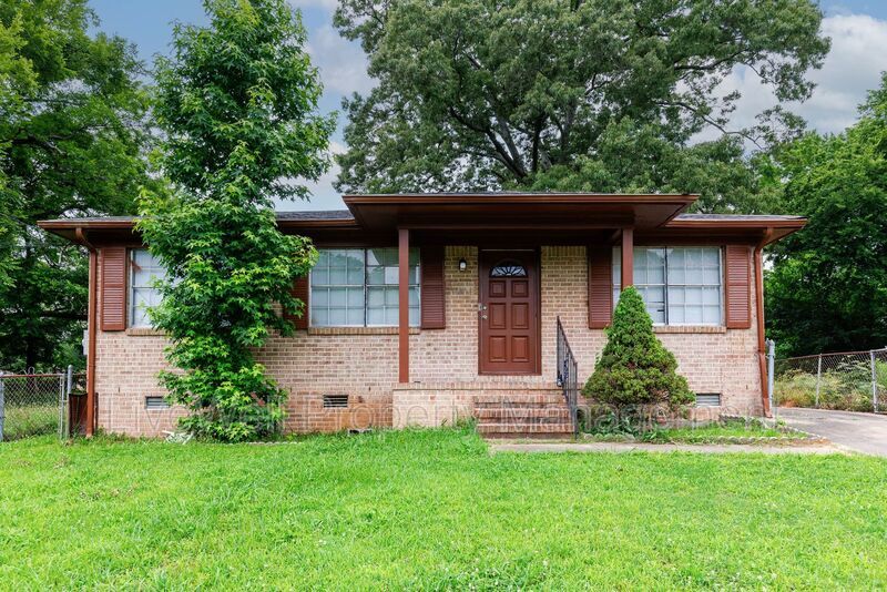 Foto principal - 7232 Naples Ave
