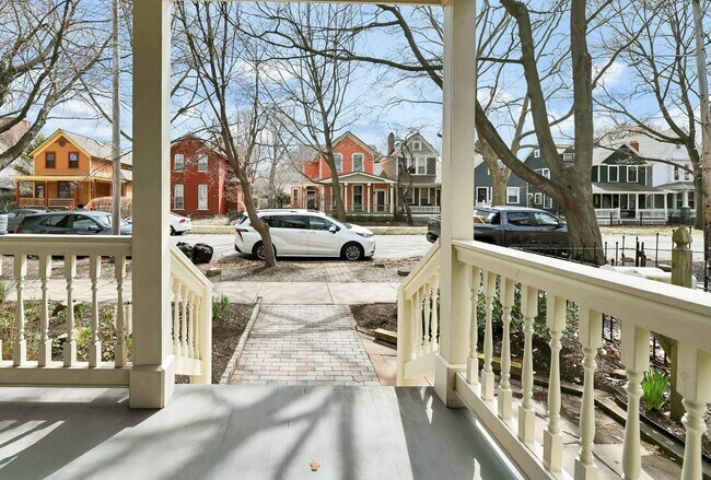 Foto del edificio - 3922 Whitman Ave