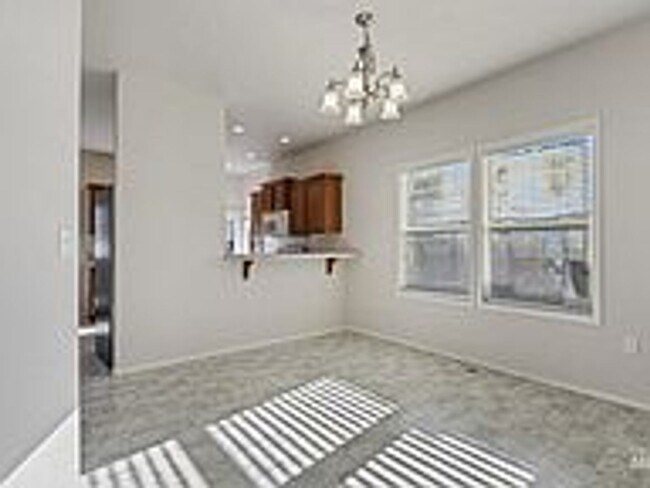 Foto del edificio - 3 bedroom 2 Bathroom home