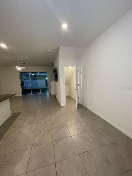 Foto del edificio - 2883 Peony Pr Ln