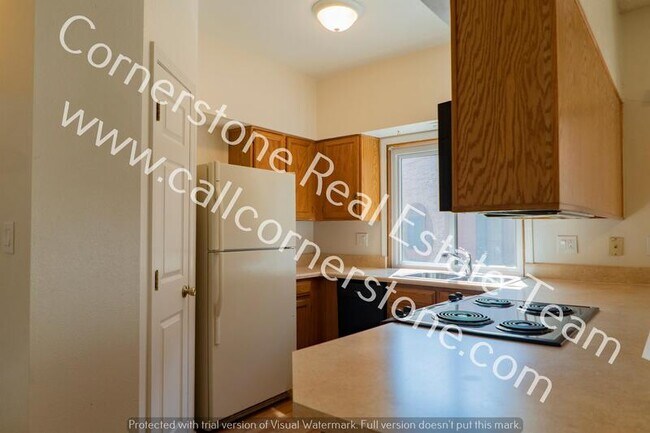 Building Photo - 5052 Sunsuite Trail