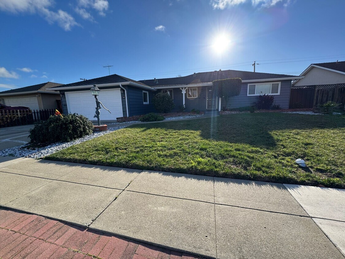 Photo - 38267 Farwell Dr (Fremont, CA)