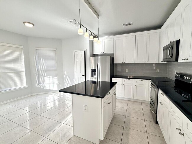 Foto del edificio - 14911 Elkton Dr