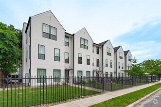Building Photo - 4808 San Jacinto St