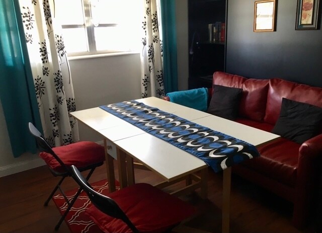 Dining table opened - 3525 Polk St