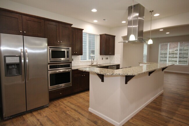 Building Photo - Gorgeous Maple Valley Home!