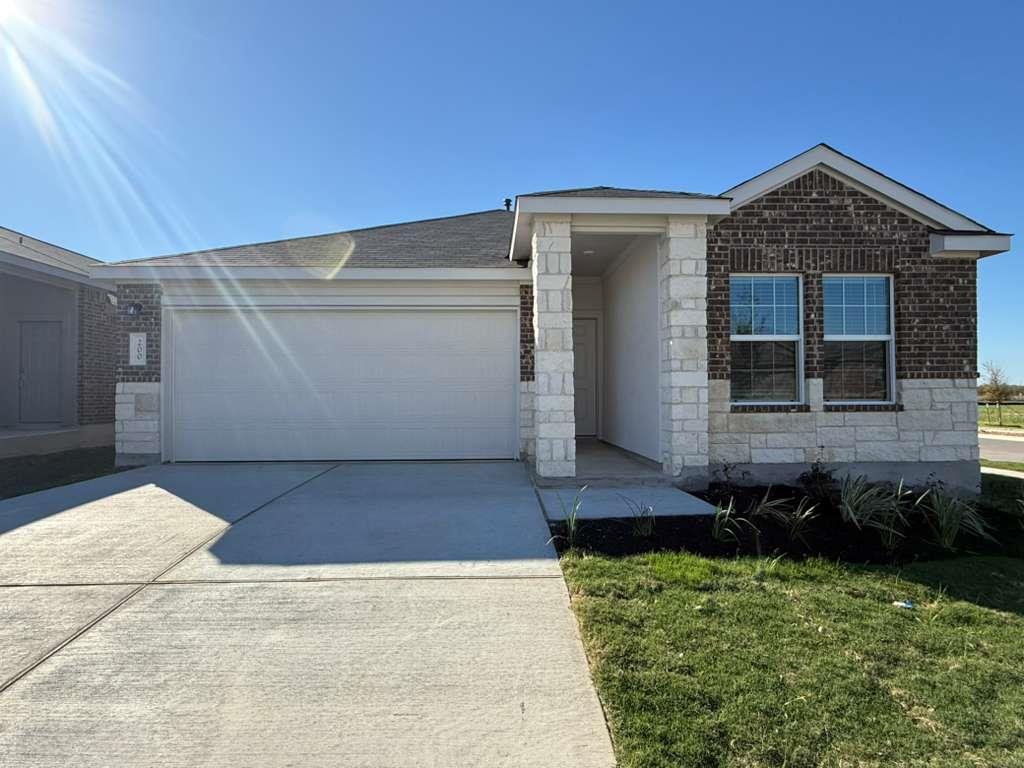 Primary Photo - 200 Herald Dr