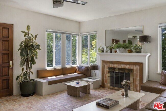 Foto del edificio - 11525 Calvert St