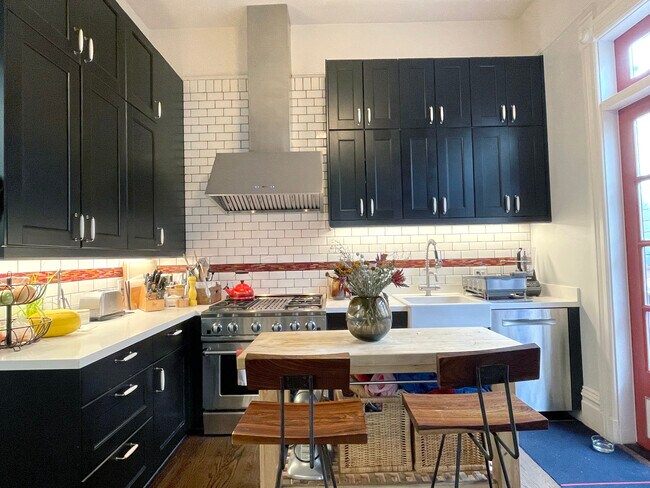 Foto del edificio - 954 Haight St