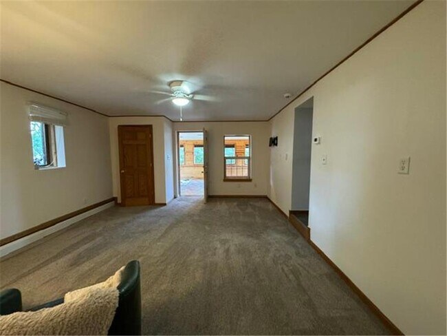 Foto del edificio - 221 N Jefferson St