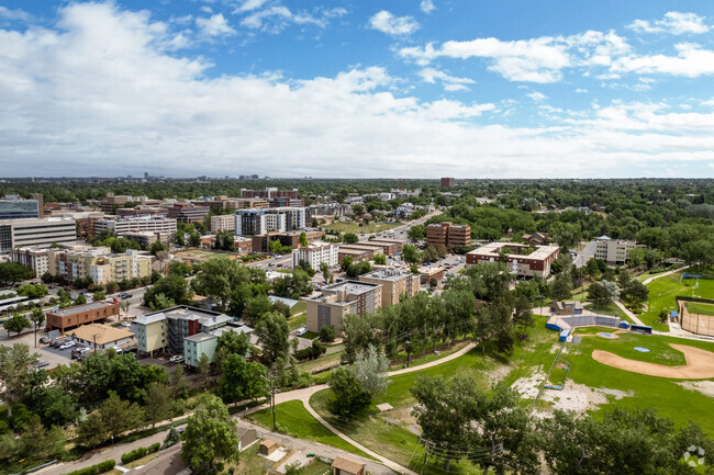 Vista general de Southwest - Parkview Towers