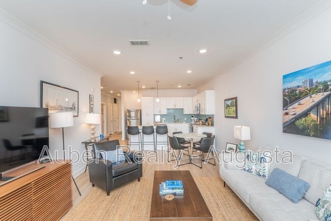 Building Photo - 111 Railroad Ave