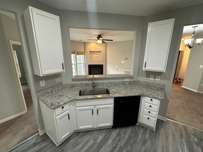 Kitchen - 7230 Darby Downs