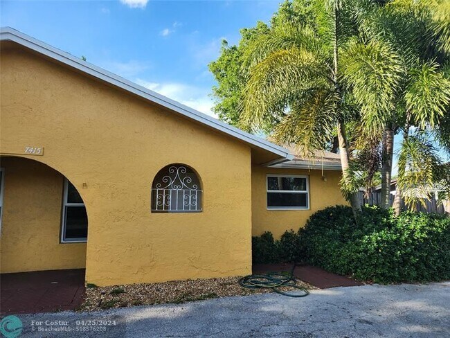 Building Photo - 7415 Orange Dr
