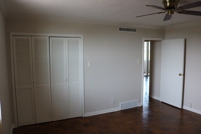 Master bedroom - 101 S Hanover Ave