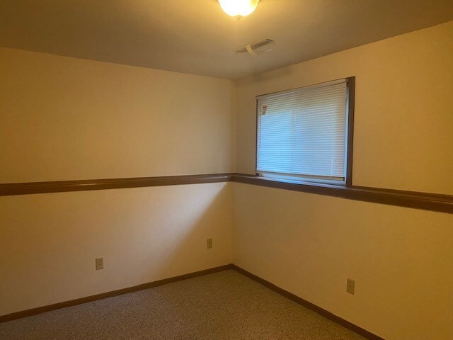 Building Photo - 7221 Tempe Dr