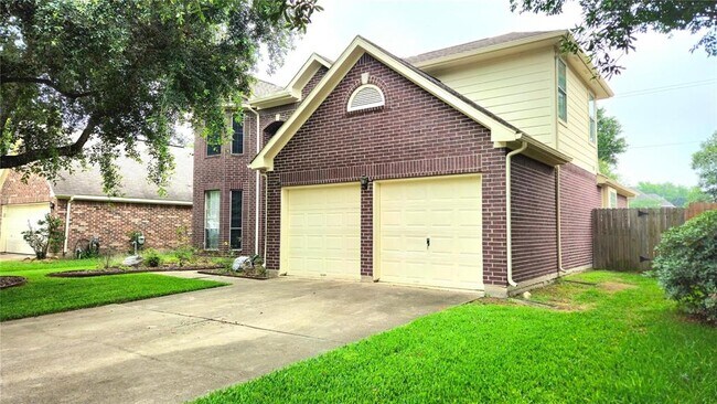 Foto del edificio - 3121 English Oaks Blvd
