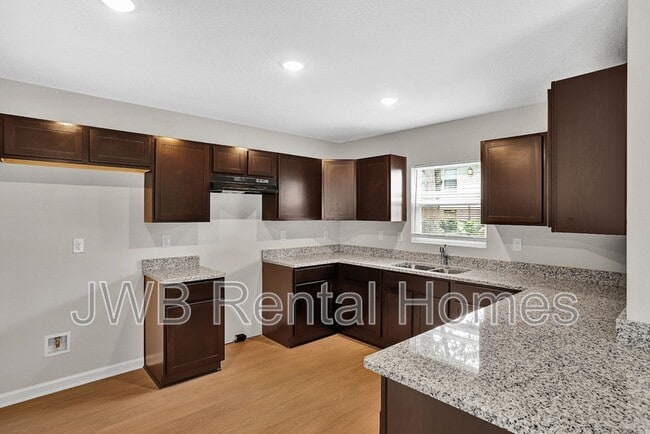 Photo - 1619 Windle St House