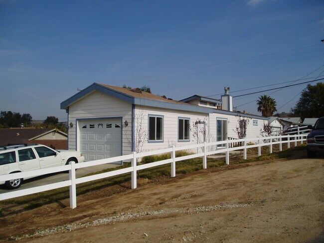 Building Photo - 28598 Connecticut Dr