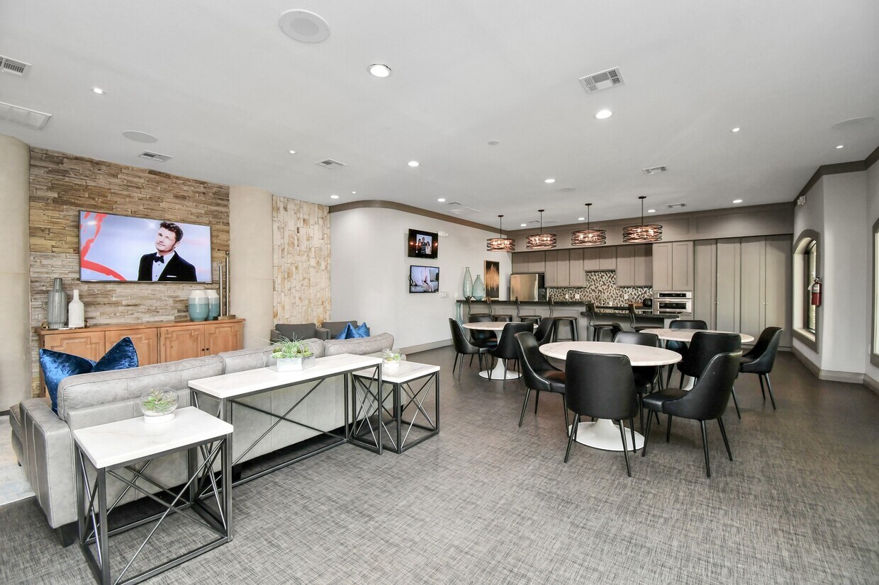 Foto del edificio - 6777 Sommerall Dr