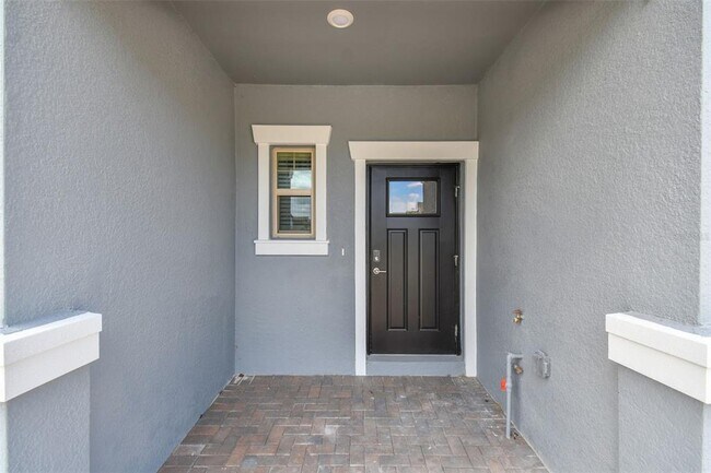 Foto del edificio - 9653 Ashworth Pl