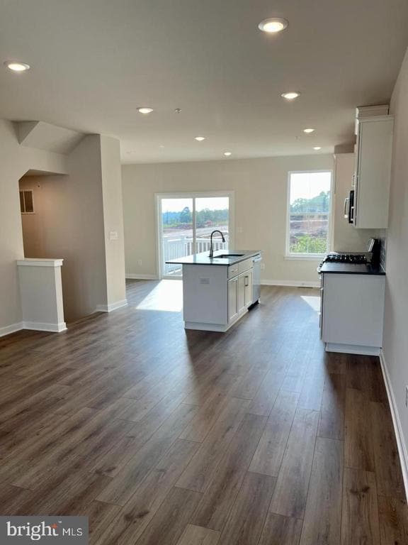Foto del edificio - 905 Magnolia Ln
