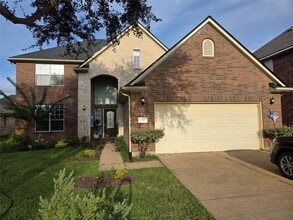 Building Photo - 42 Atascadero Dr