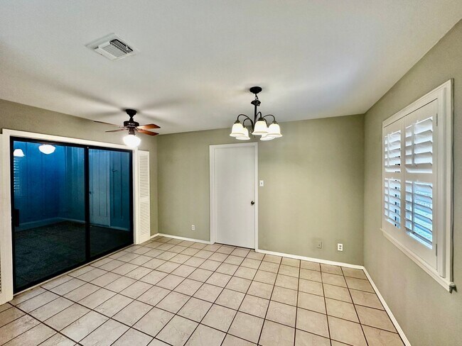 Foto del edificio - Creekside Home