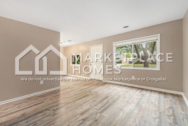 Building Photo - 13311 Julius Ave