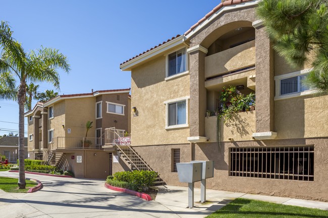 Building Photo - Orange Bay Apartments