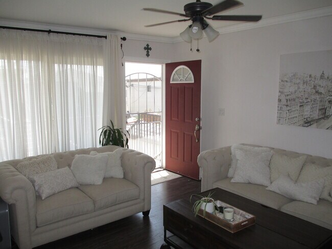 Building Photo - Upgraded 1 Bed 1 Bath Condo In North Park-...