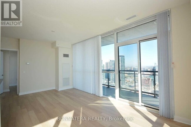 Building Photo - 3975 Grand Park Dr