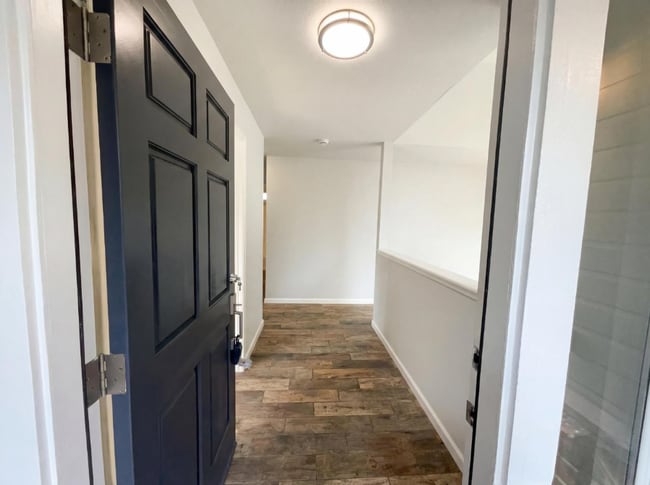 Foto del edificio - 4744 Ponderay Ln