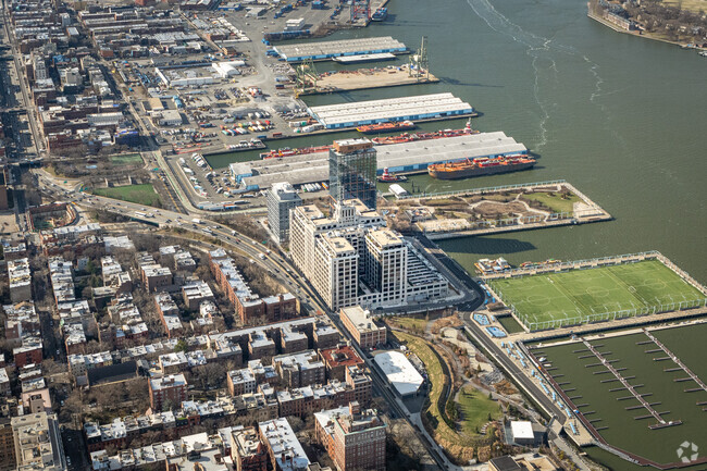 One Brooklyn Bridge Park Apartments