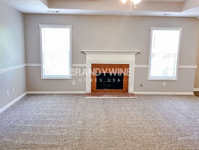 Foto del edificio - MOVE IN BY JULY 15TH AND RECEIVE HALF OFF ...