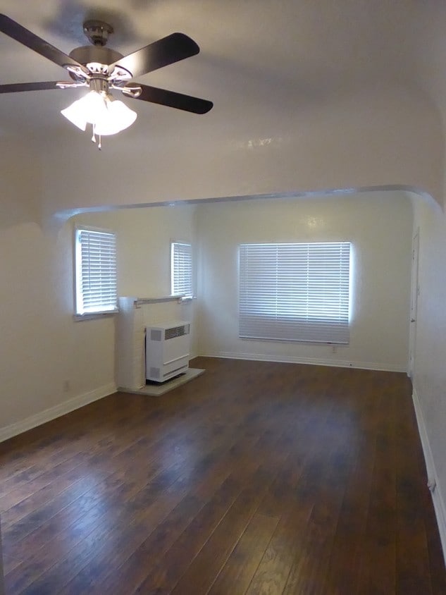 Great Room 2 - 1431 W 36th St