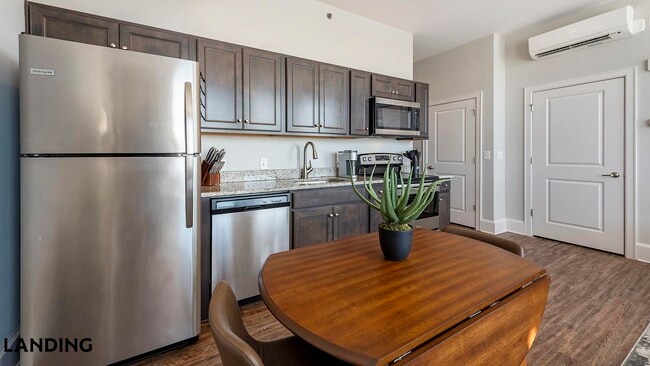 Building Photo - 187 N Church St