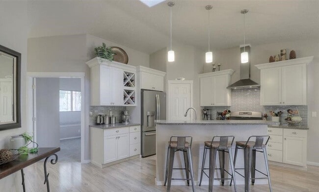 Building Photo - 3 Bedroom with 3 Car Garage - Eagle, Idaho