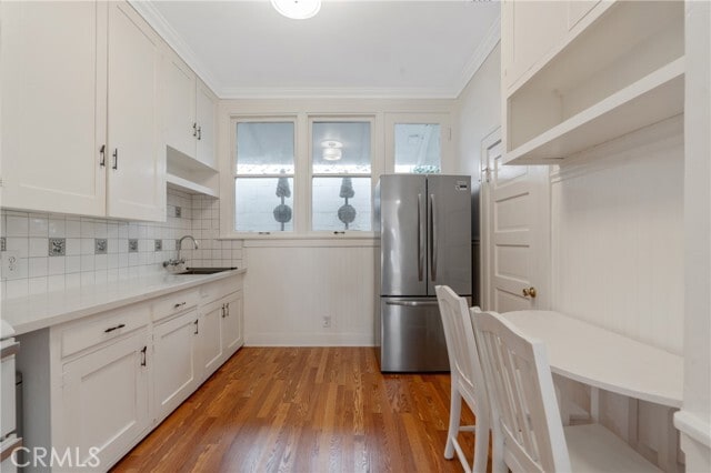 Building Photo - 1325 E Altadena Dr