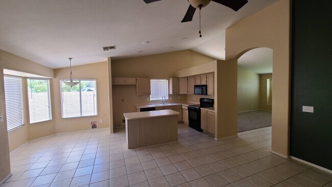Foto del edificio - 4422 E White Aster St