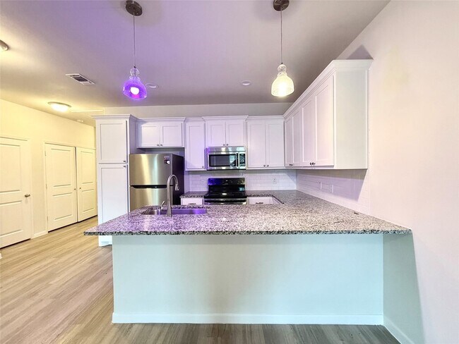 Foto del edificio - 2301 N Hickory St